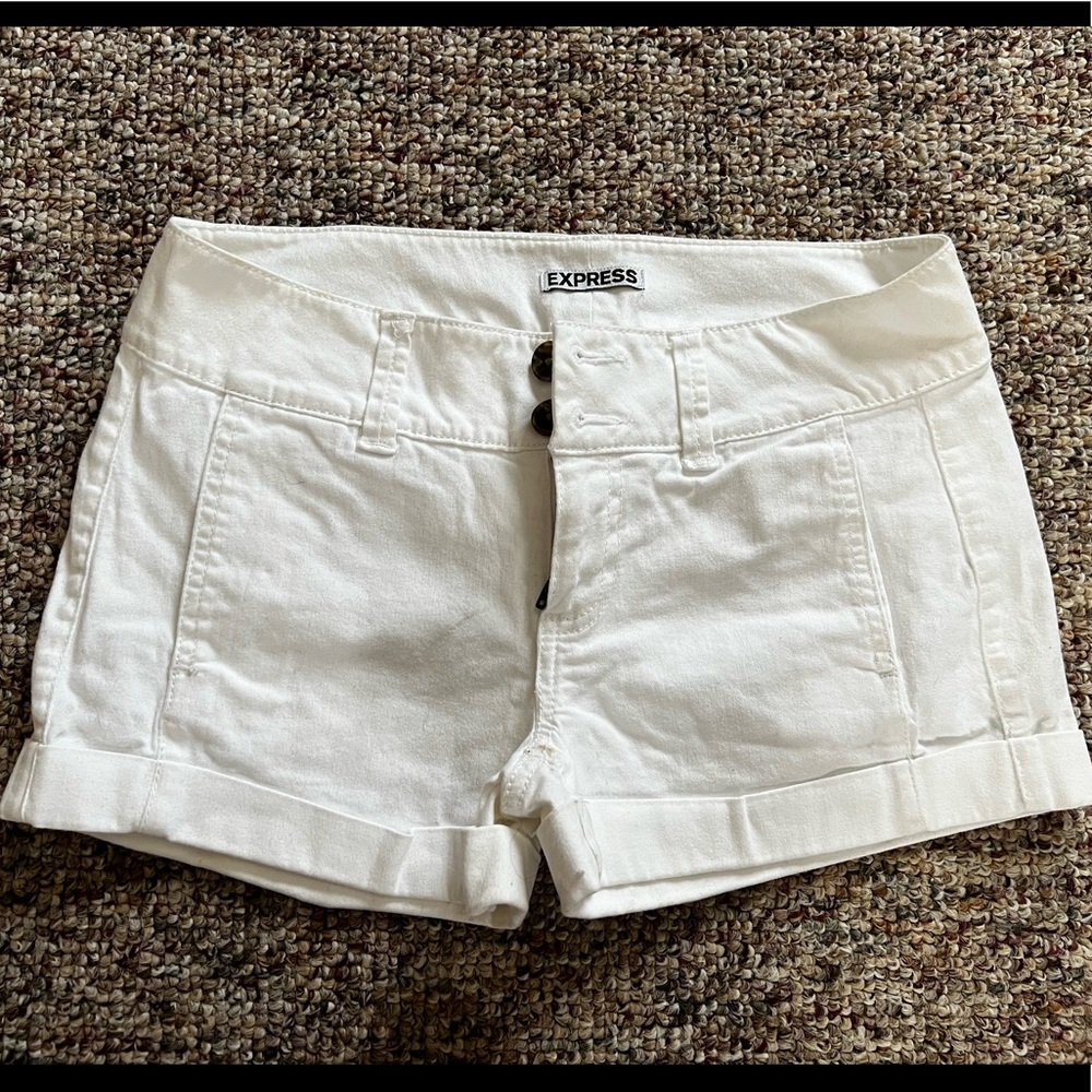 Express Shorts